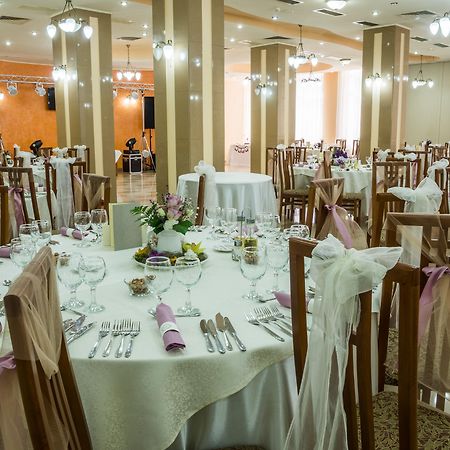 Hotel Traian Braila Bagian luar foto
