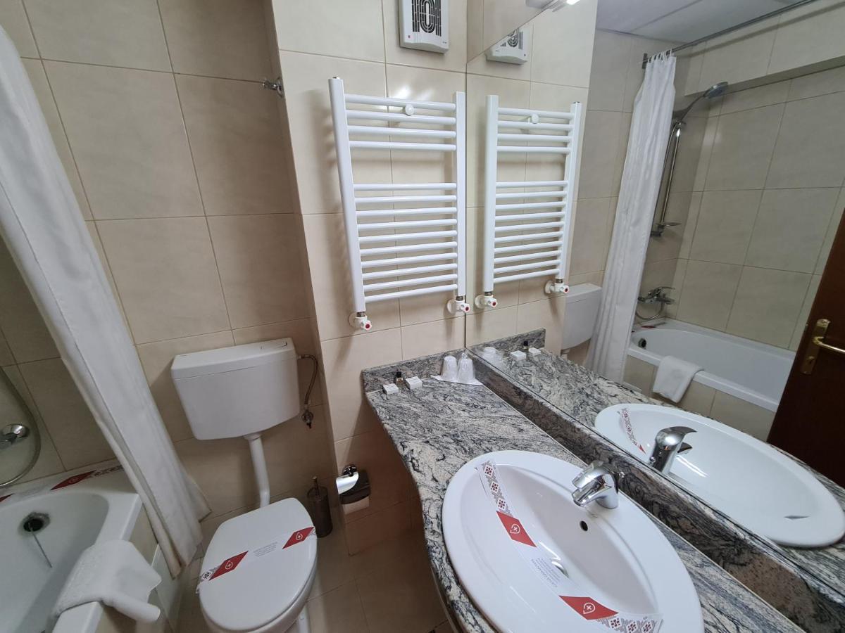 Hotel Traian Braila Bagian luar foto