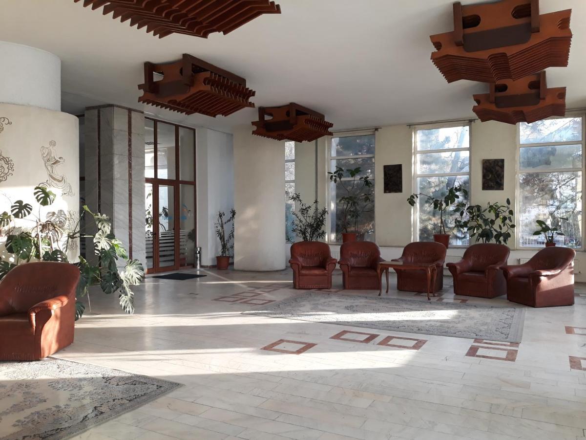 Hotel Traian Braila Bagian luar foto