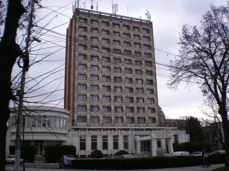 Hotel Traian Braila Bagian luar foto
