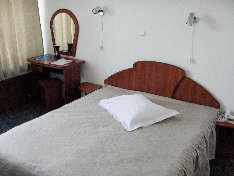 Hotel Traian Braila Bagian luar foto
