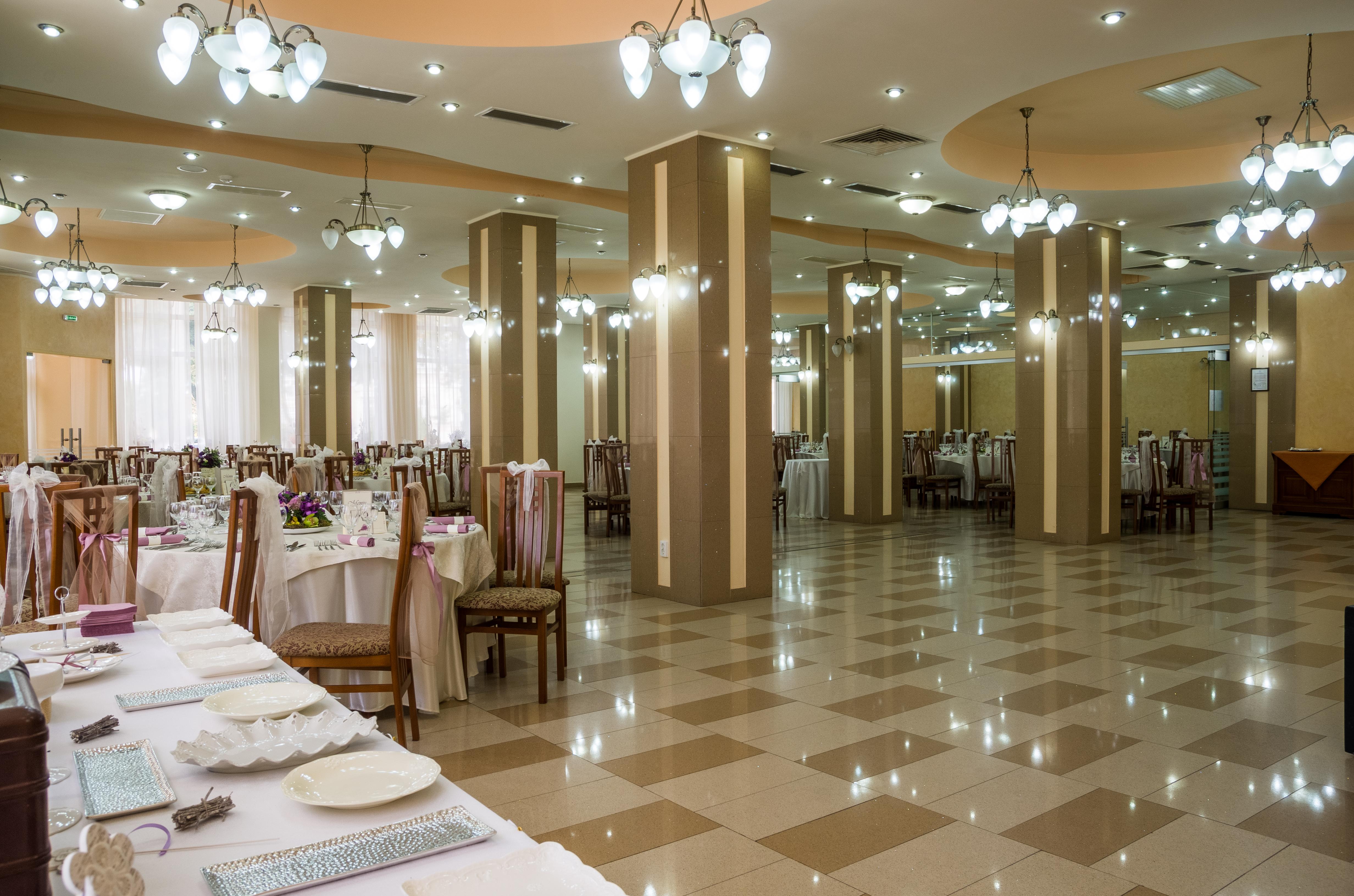 Hotel Traian Braila Bagian luar foto
