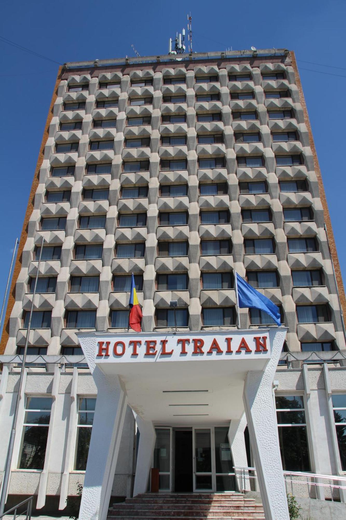 Hotel Traian Braila Bagian luar foto