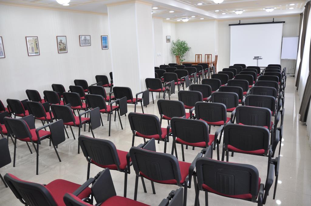 Hotel Traian Braila Bagian luar foto