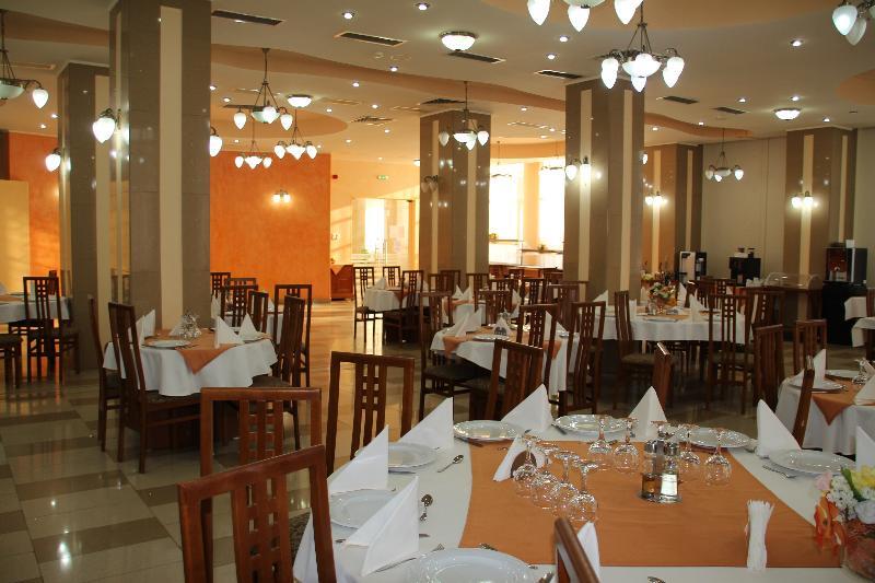 Hotel Traian Braila Bagian luar foto