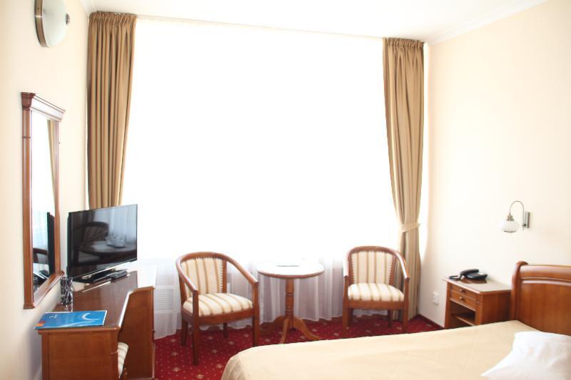Hotel Traian Braila Bagian luar foto