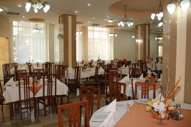 Hotel Traian Braila Bagian luar foto